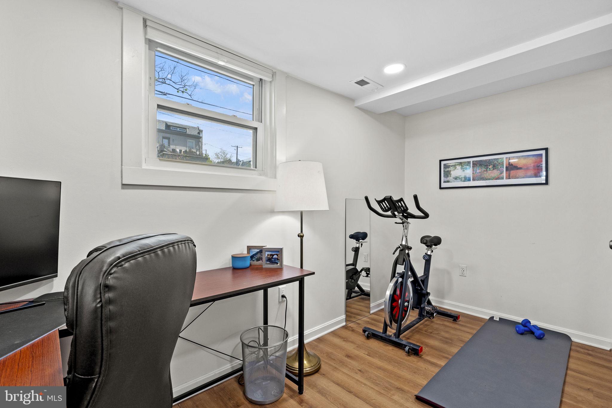 501 Allison St NW