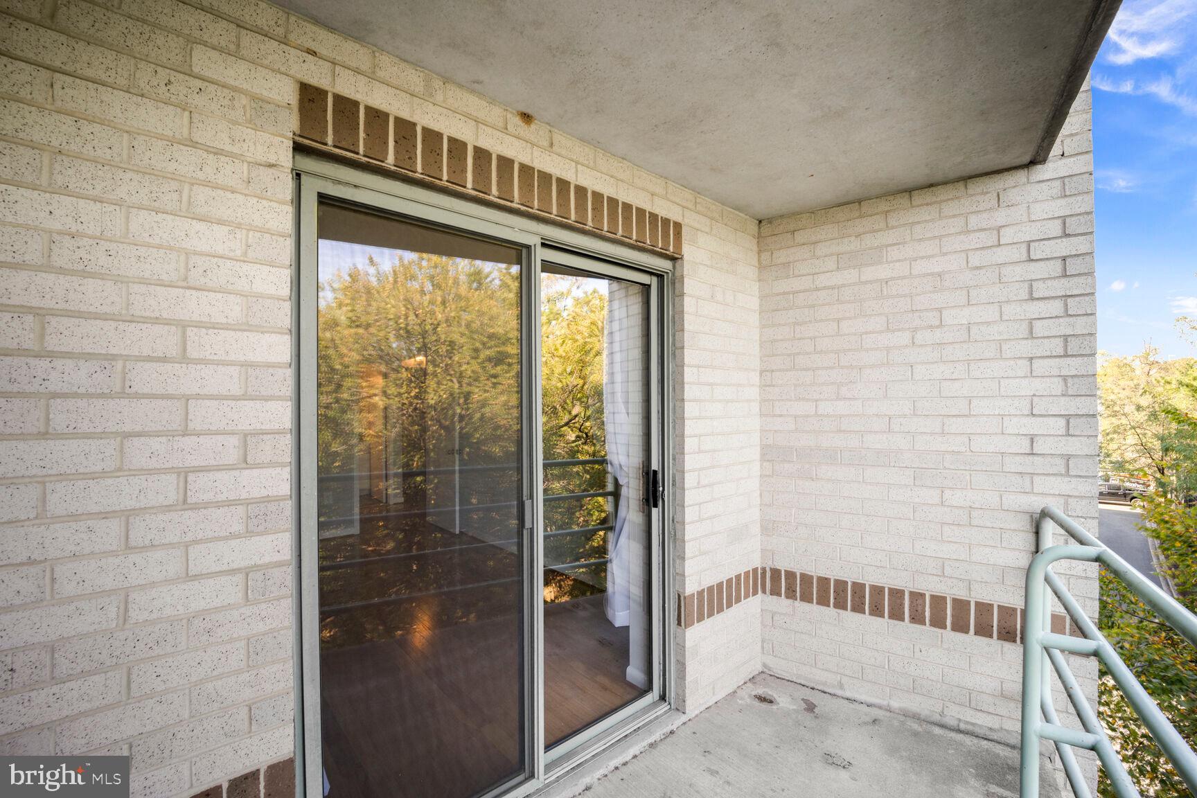 2141 Wisconsin Ave NW #502