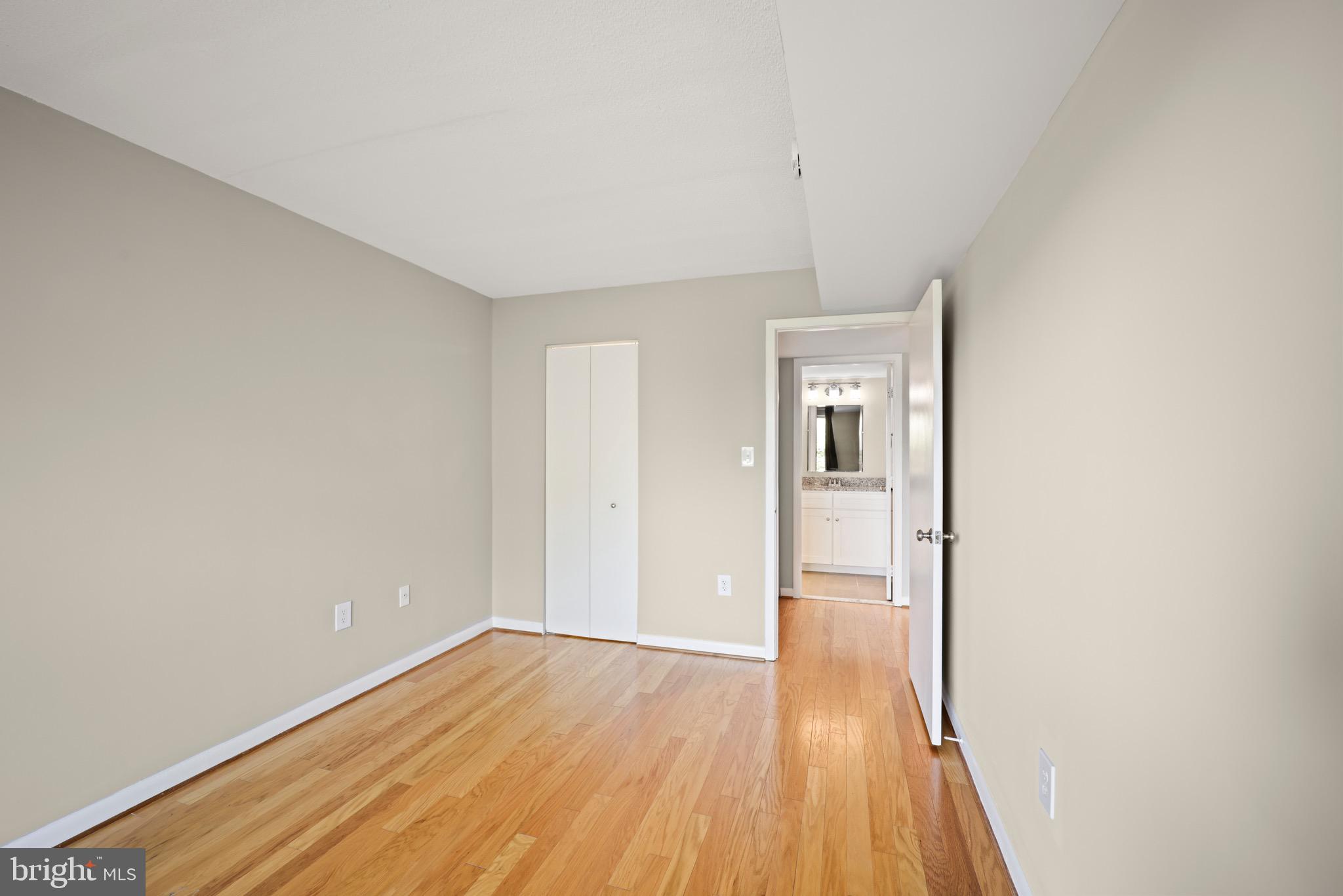 2141 Wisconsin Ave NW #502