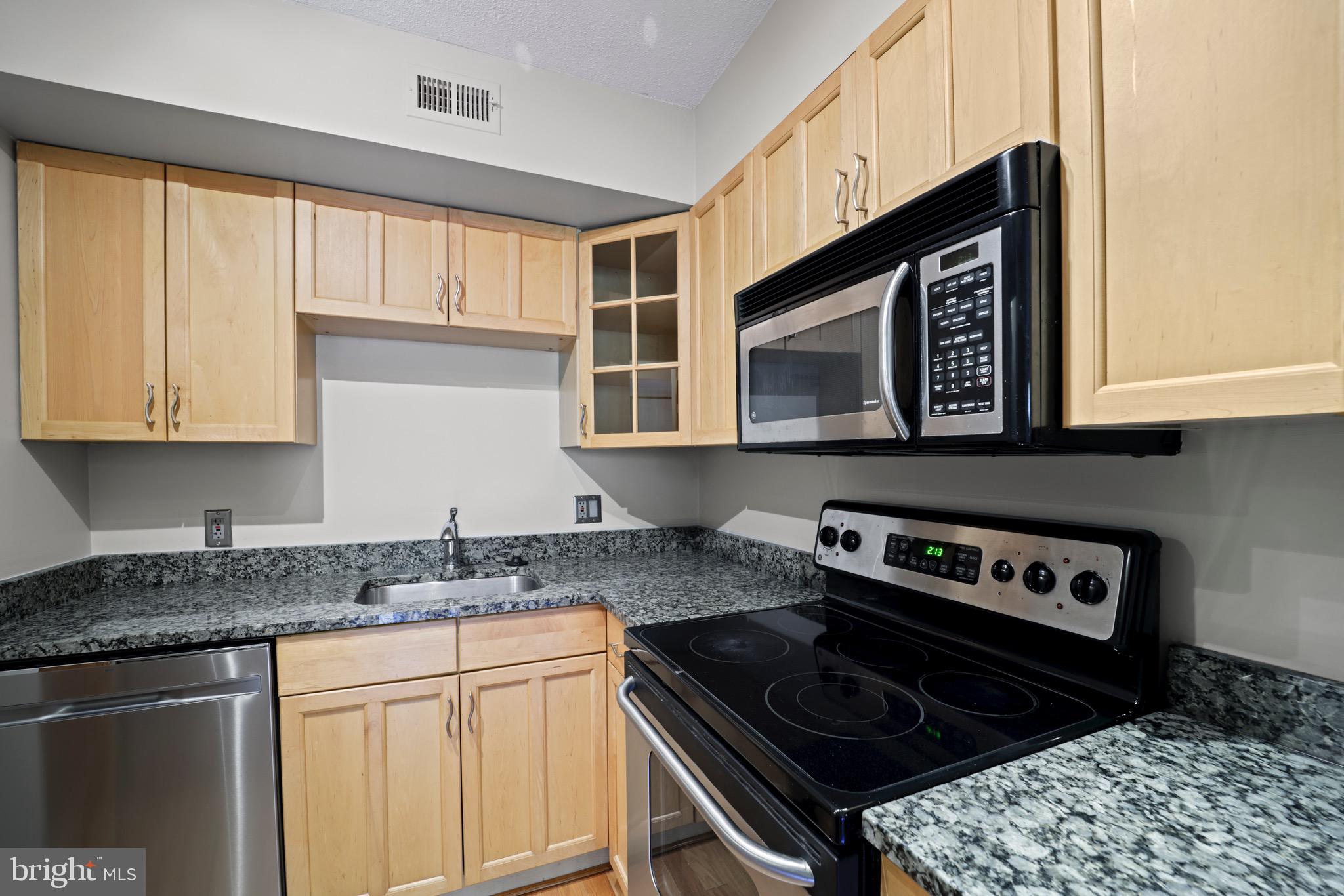 2141 Wisconsin Ave NW #502