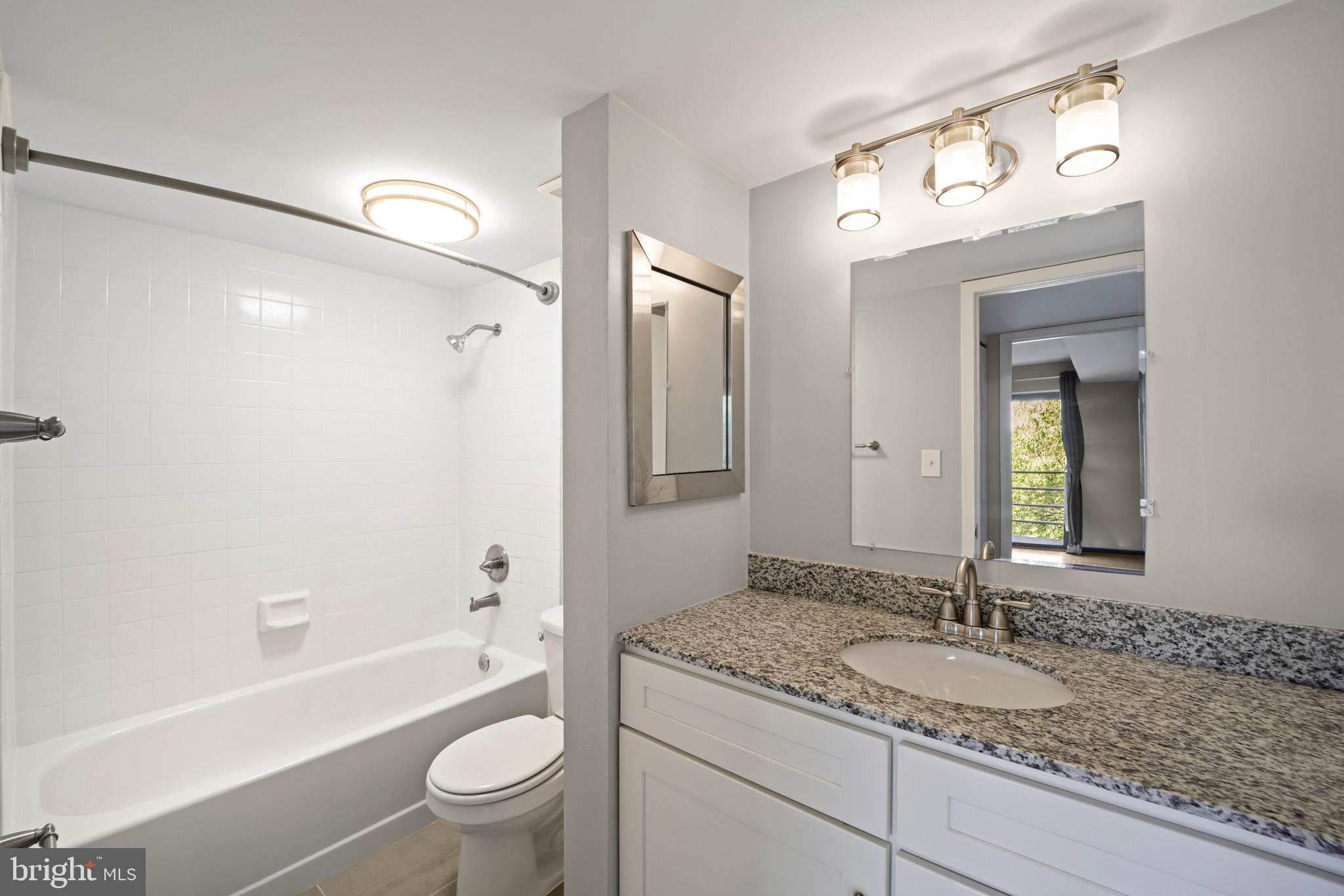 2141 Wisconsin Ave NW #502