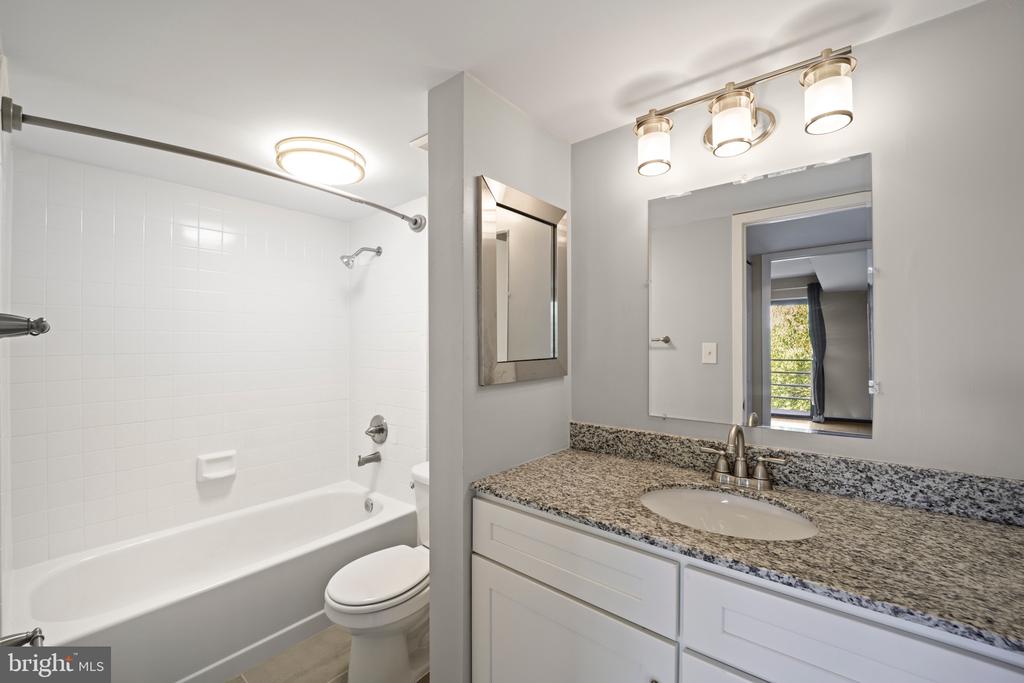 2141 Wisconsin Ave NW #502