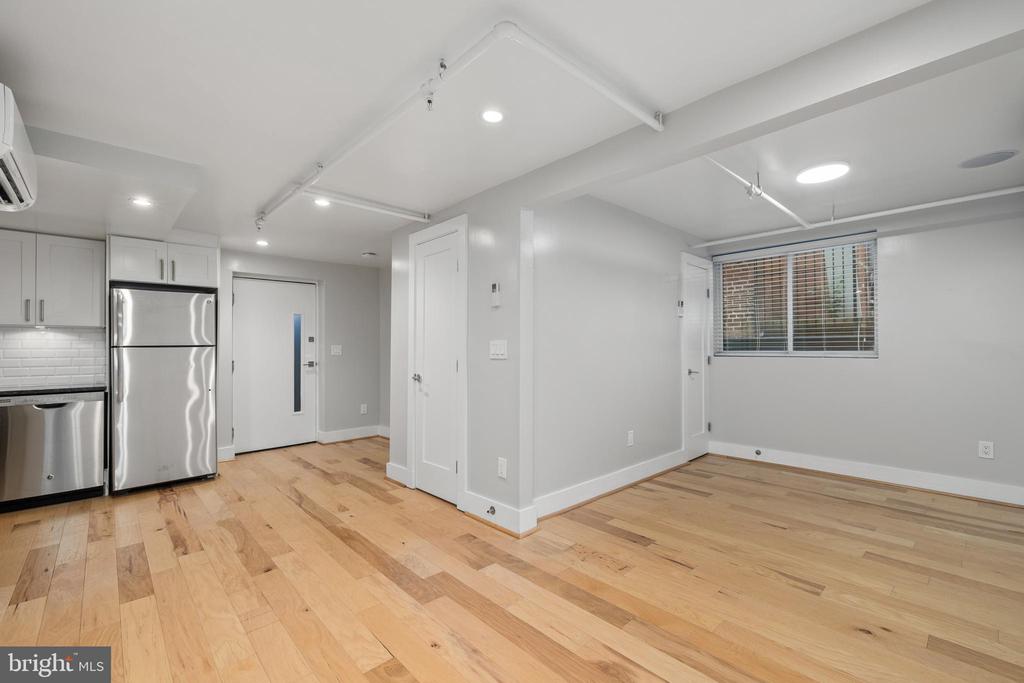 1514 Newton St NW #B1