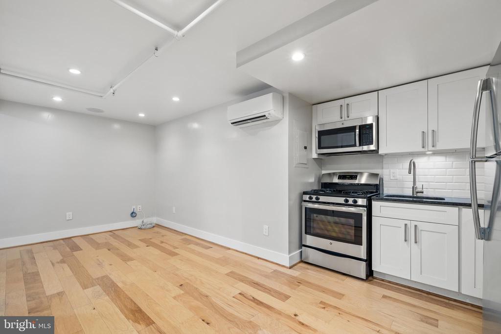 1514 Newton St NW #B1