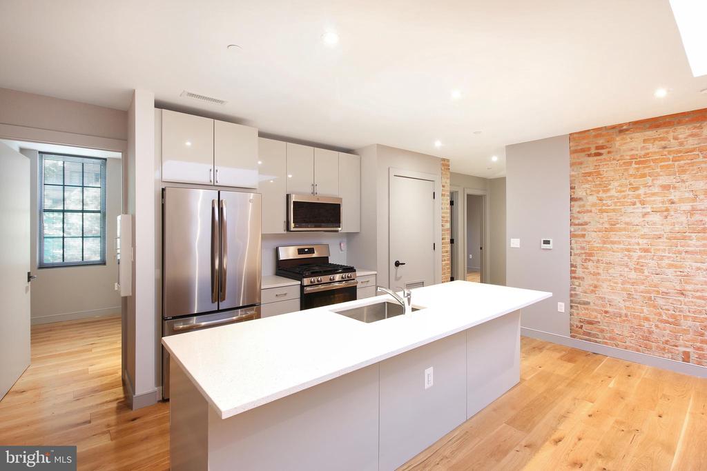 448 K ST NW #201