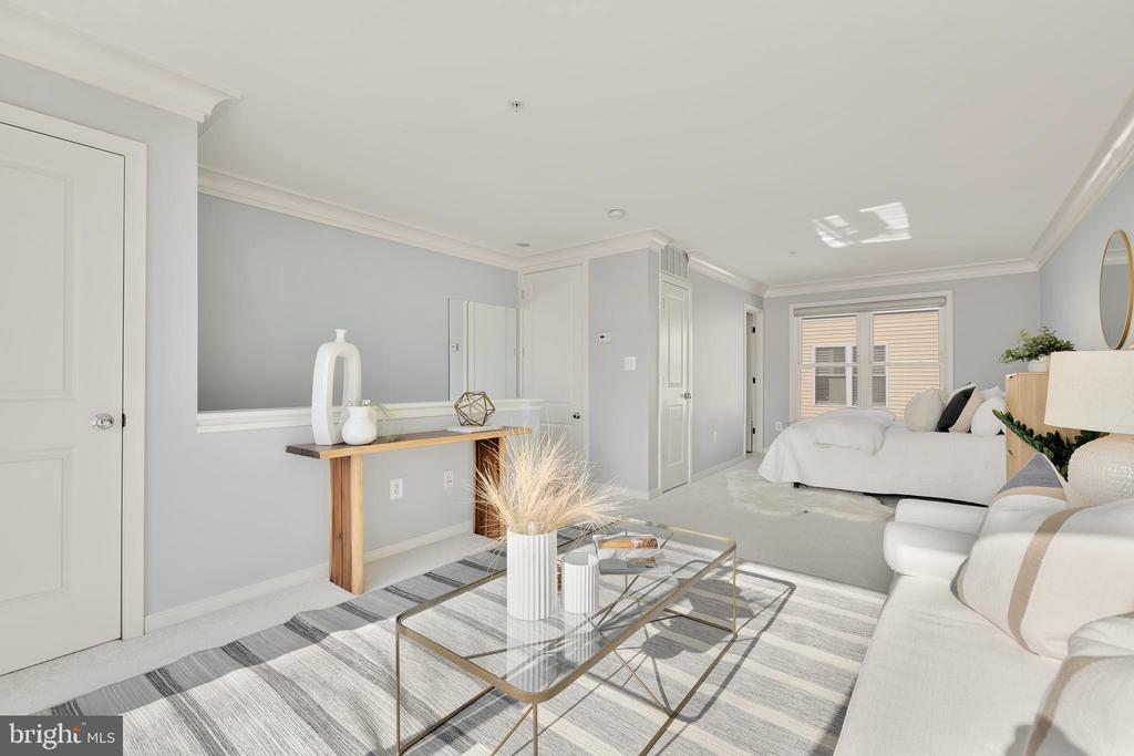 908 3rd Pl SE