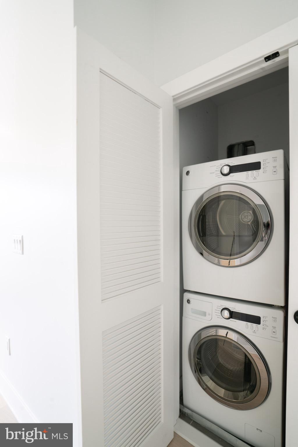 705 IRVING ST NW #202