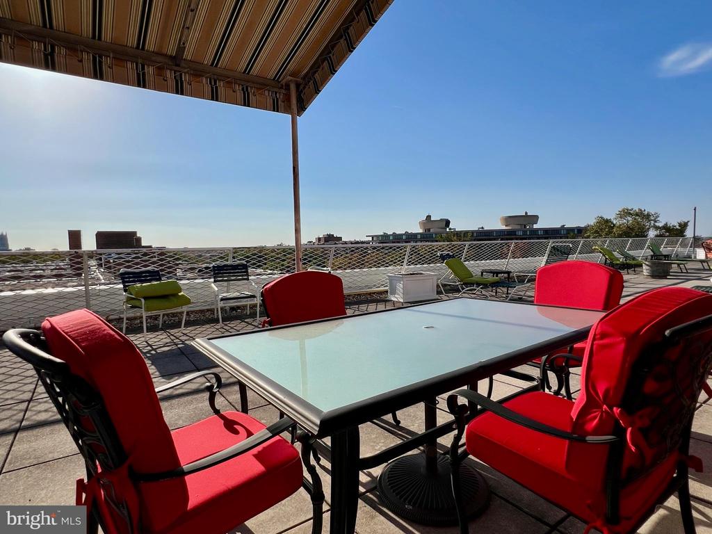 4301 MASSACHUSETTS AVENUE NW 8011