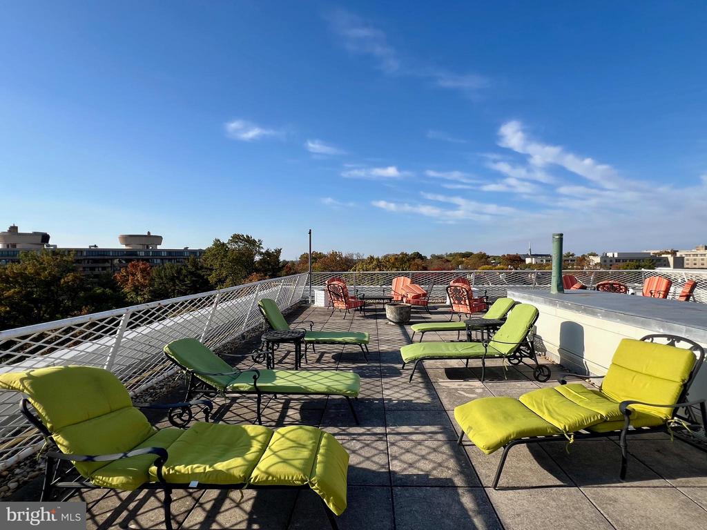 4301 MASSACHUSETTS AVENUE NW 8011