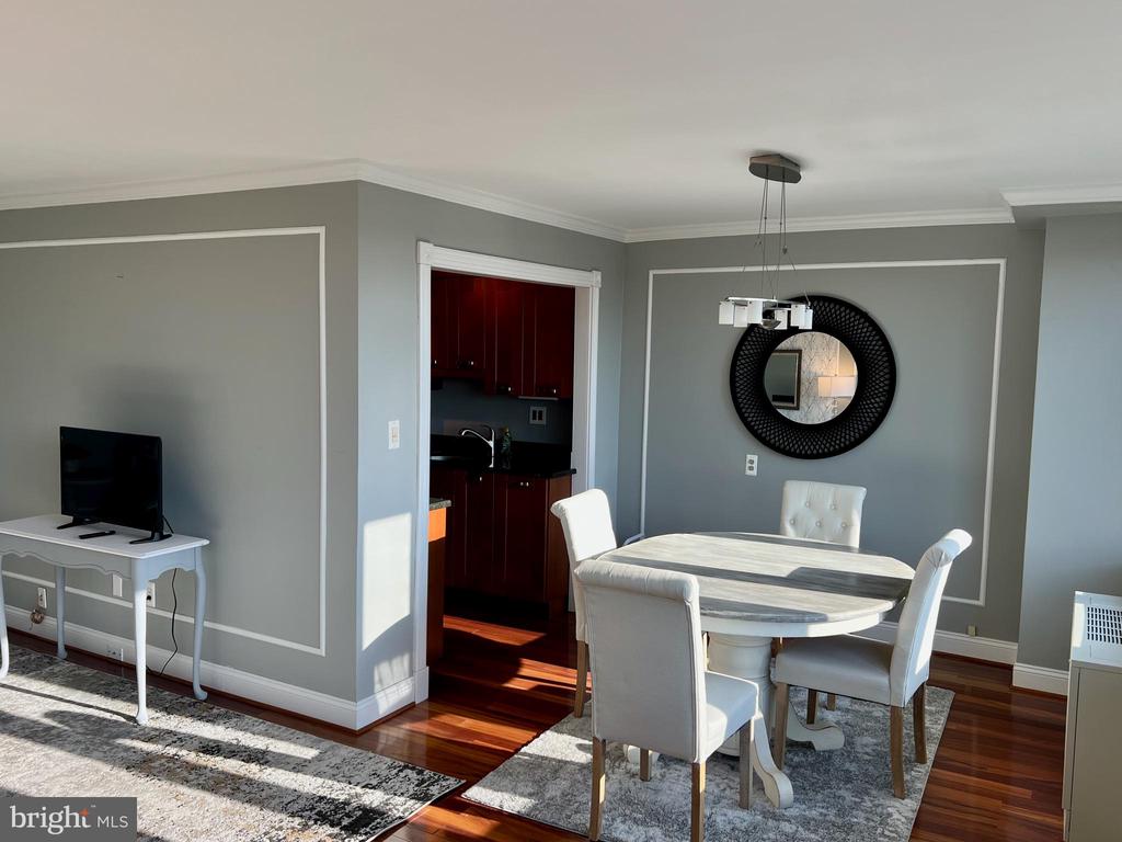 4301 MASSACHUSETTS AVENUE NW 8011
