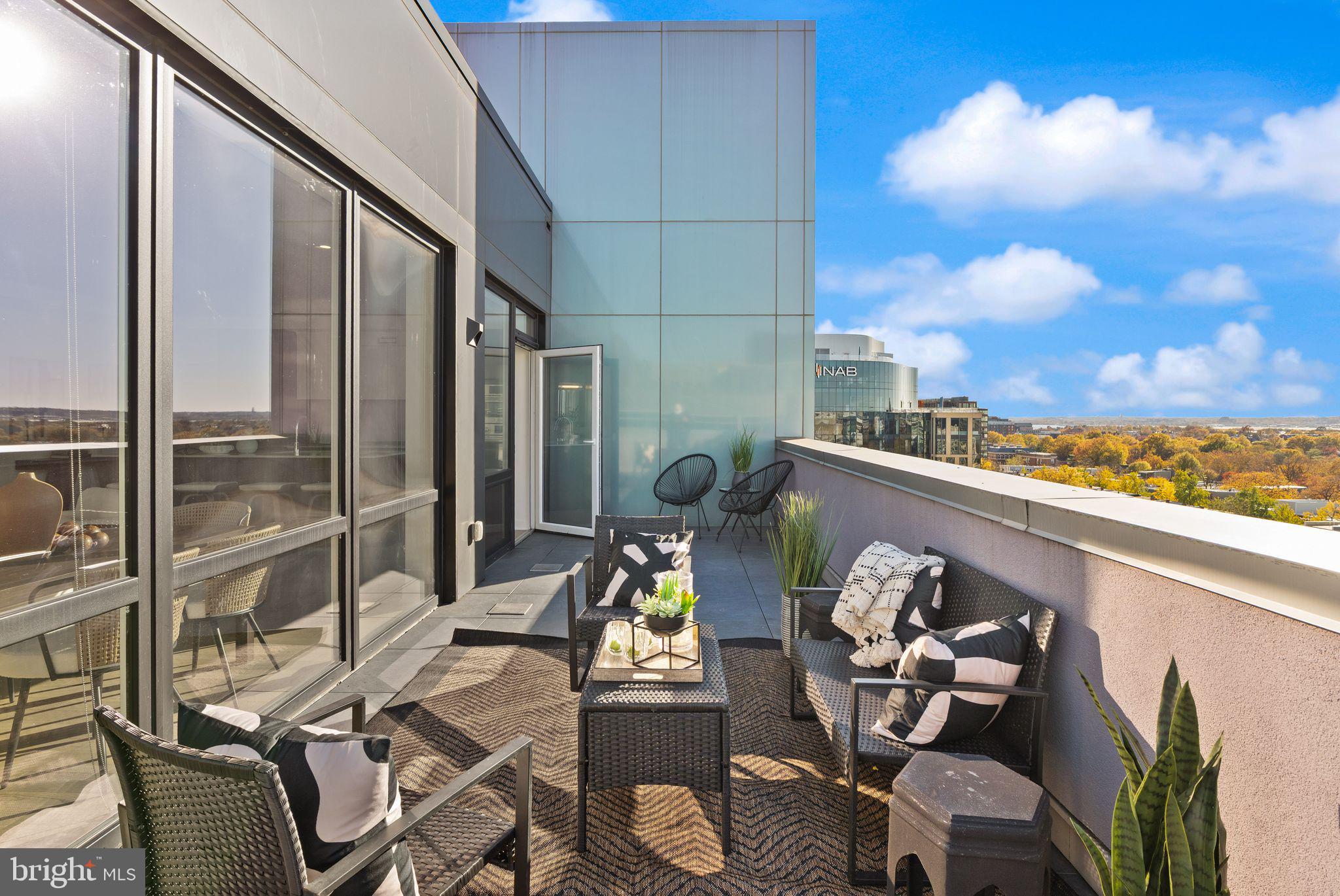 37 L STREET SE 1102