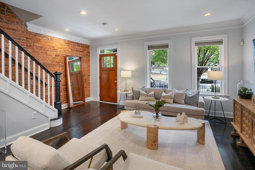 3806 4TH STREET NW