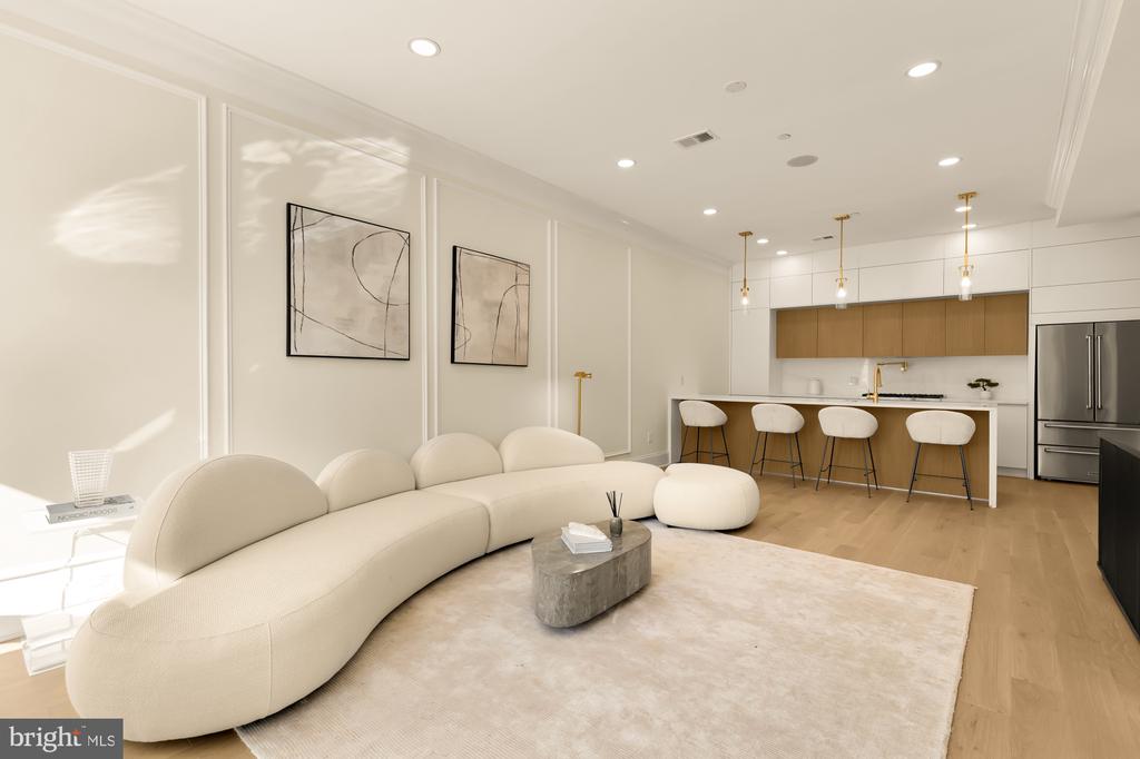 733 EUCLID STREET NW Unit: 201
