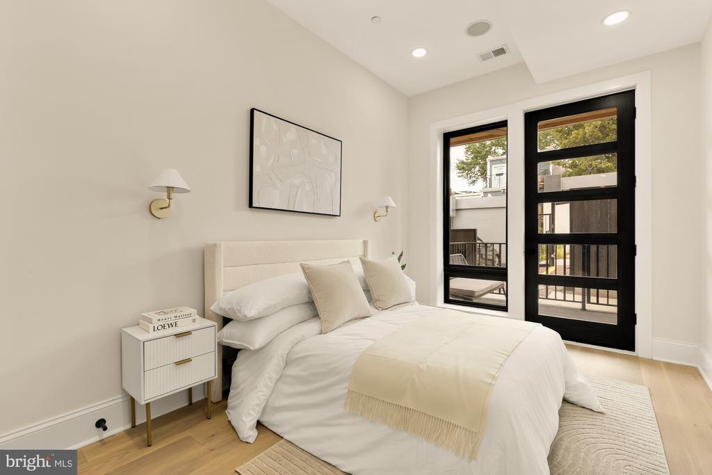 733 EUCLID STREET NW Unit: 201