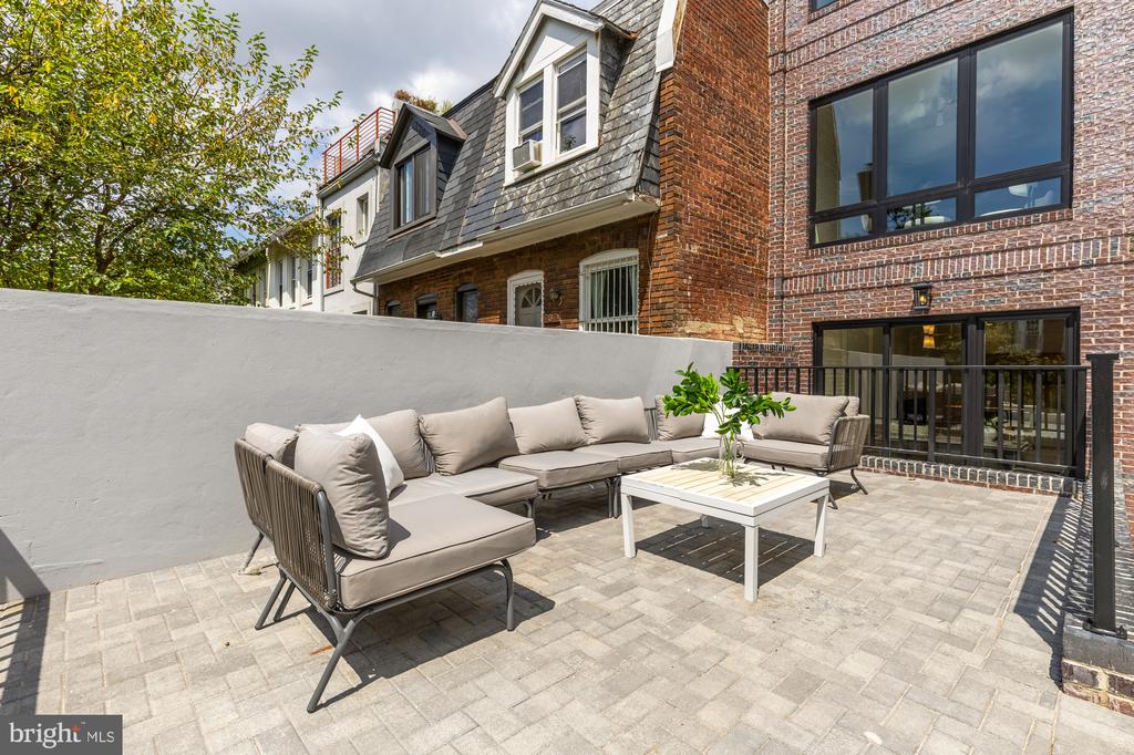 733 EUCLID STREET NW Unit: 201