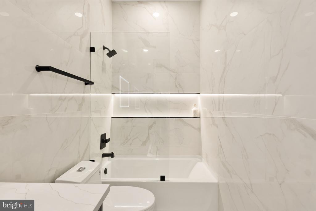 733 EUCLID STREET NW Unit: 201