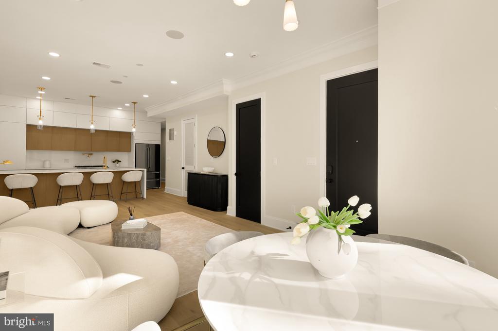 733 EUCLID STREET NW Unit: 201