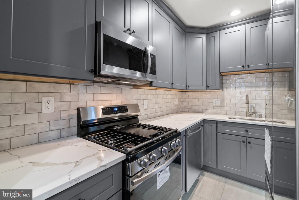 1257 35TH STREET NW