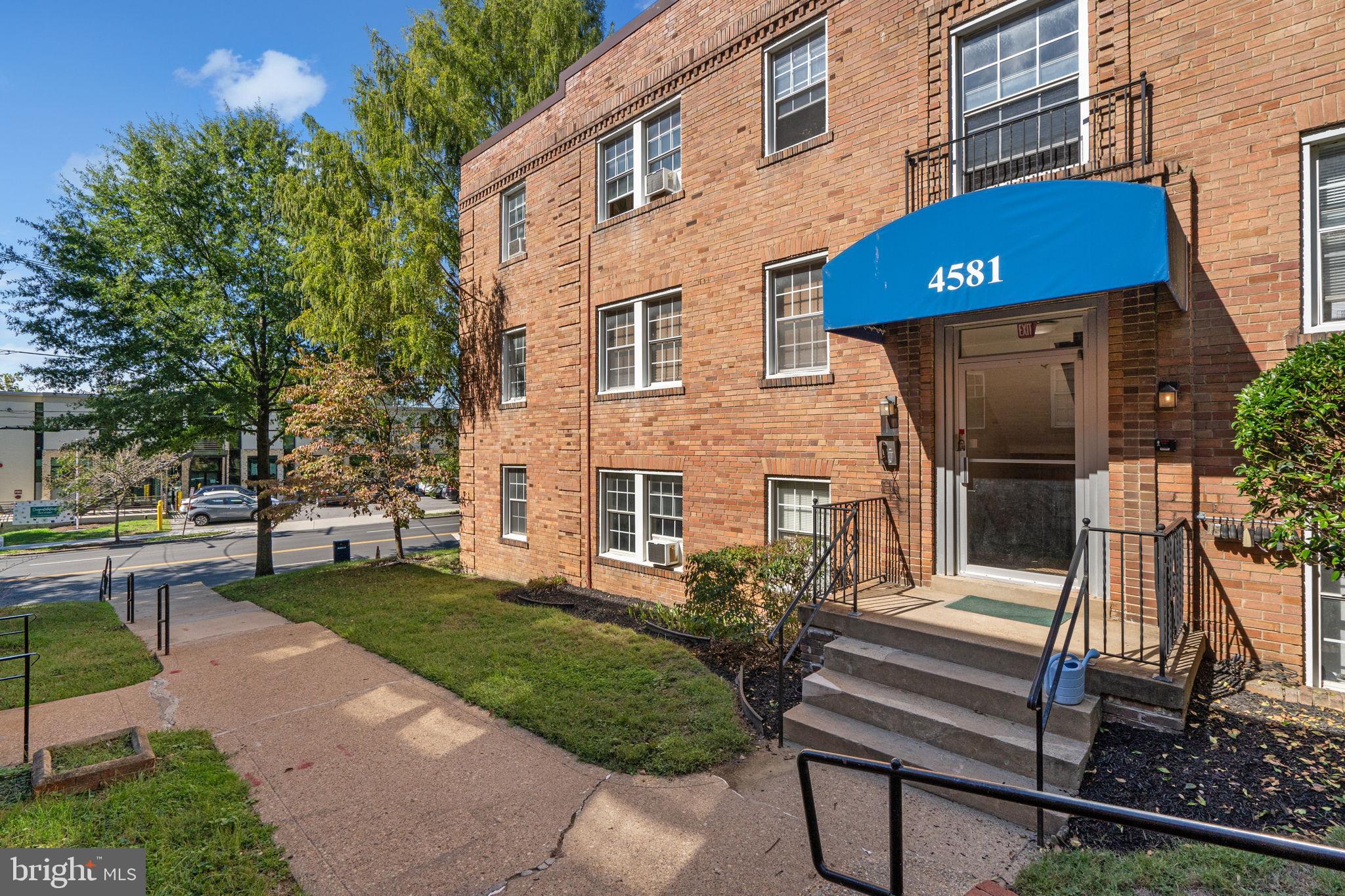 4581 MACARTHUR BOULEVARD NW 103