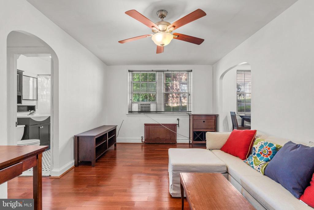 4581 MACARTHUR BOULEVARD NW 103