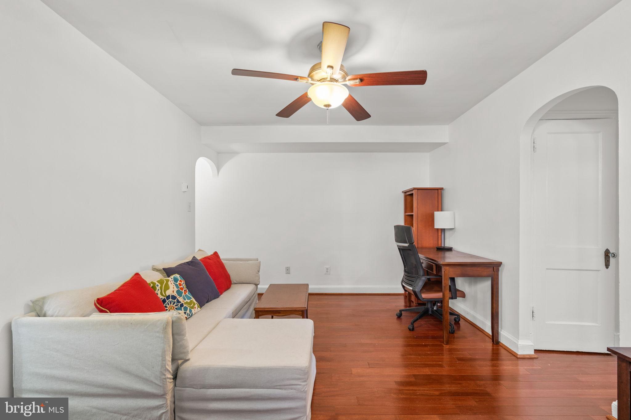 4581 MACARTHUR BOULEVARD NW 103