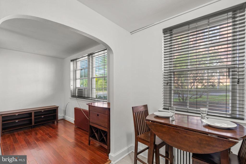4581 MACARTHUR BOULEVARD NW 103