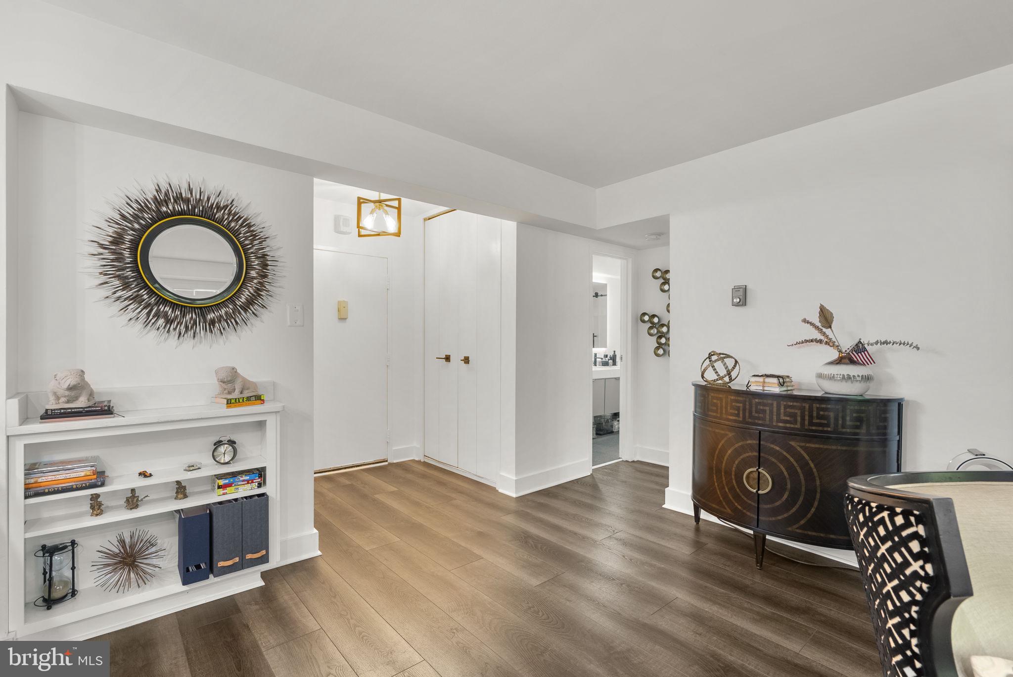 4201 CATHEDRAL AVENUE NW T10E