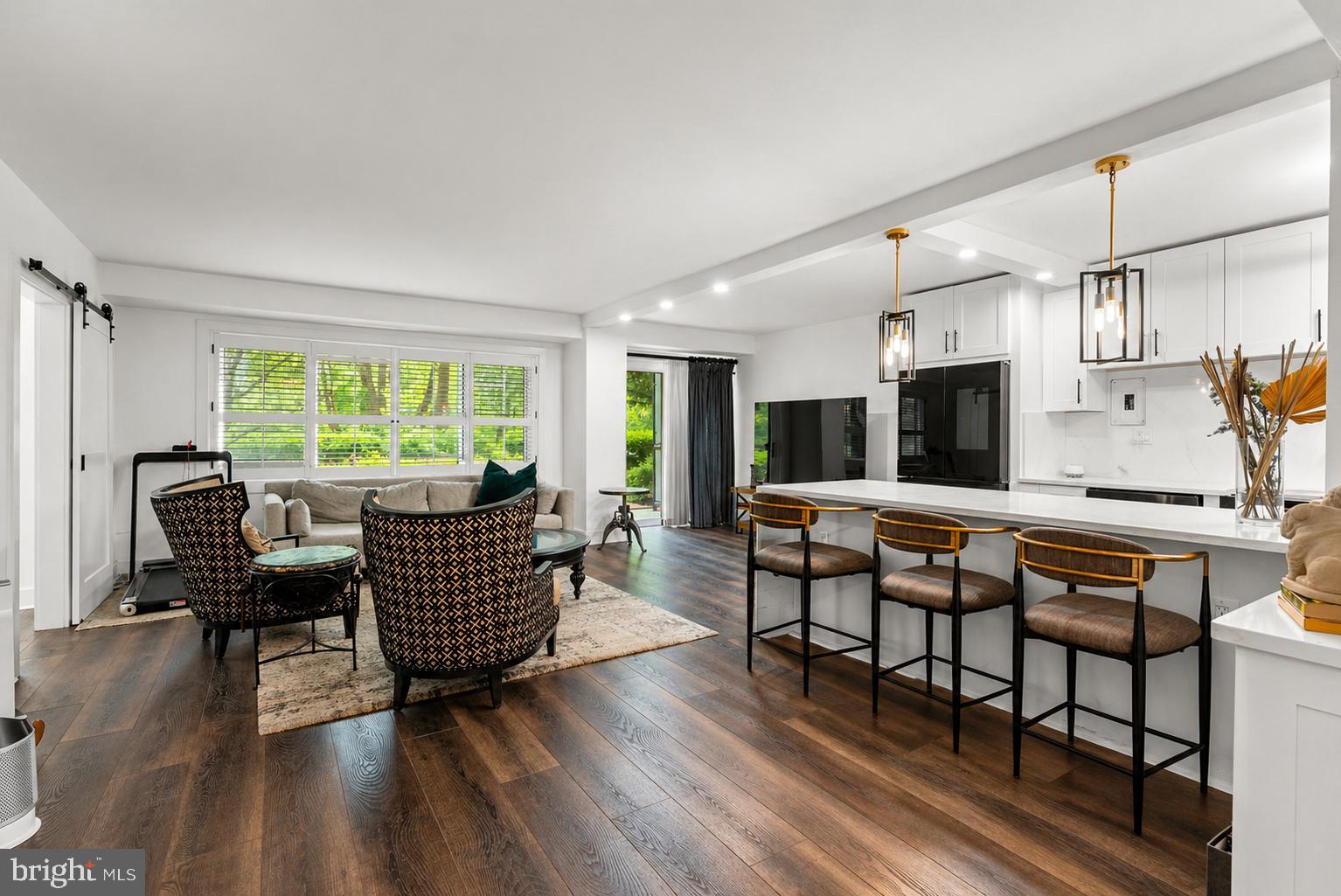 4201 CATHEDRAL AVENUE NW T10E