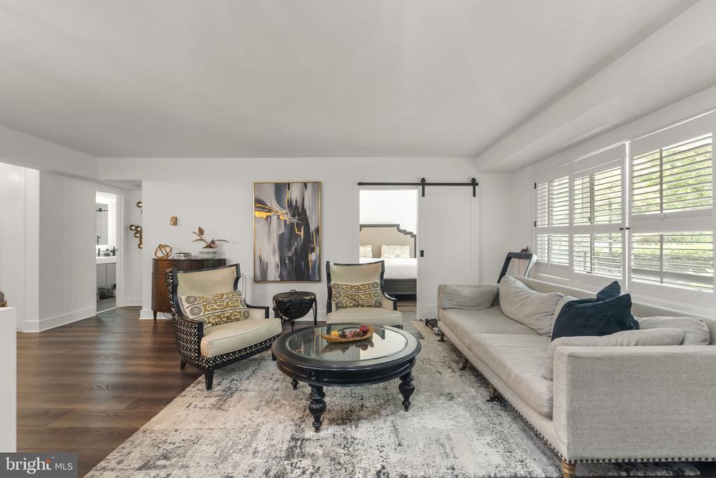 4201 CATHEDRAL AVENUE NW T10E