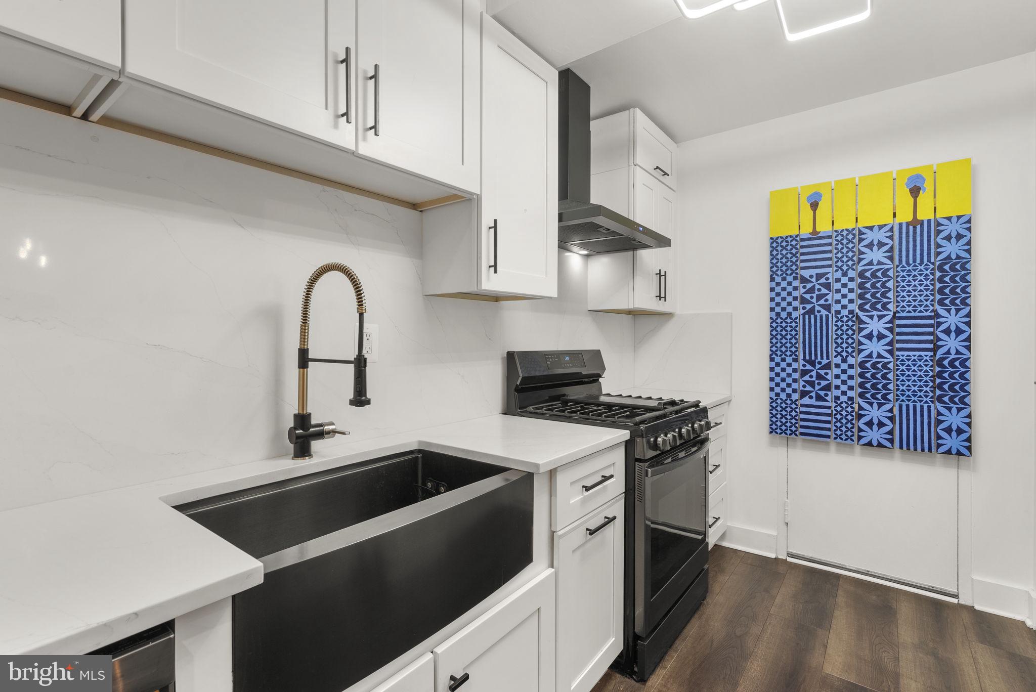 4201 CATHEDRAL AVENUE NW T10E