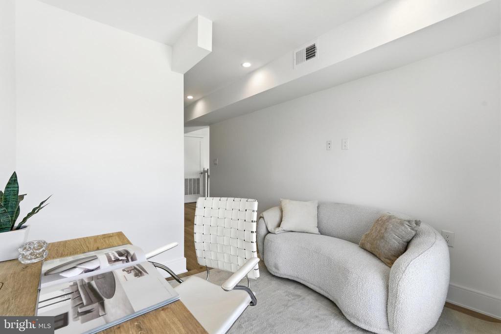 4328 GEORGIA AVENUE NW Unit: 401