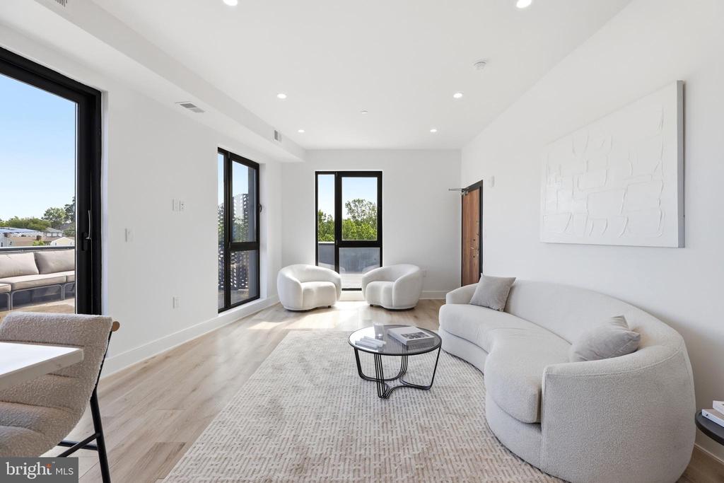4328 GEORGIA AVENUE NW Unit: PENTHOUSE