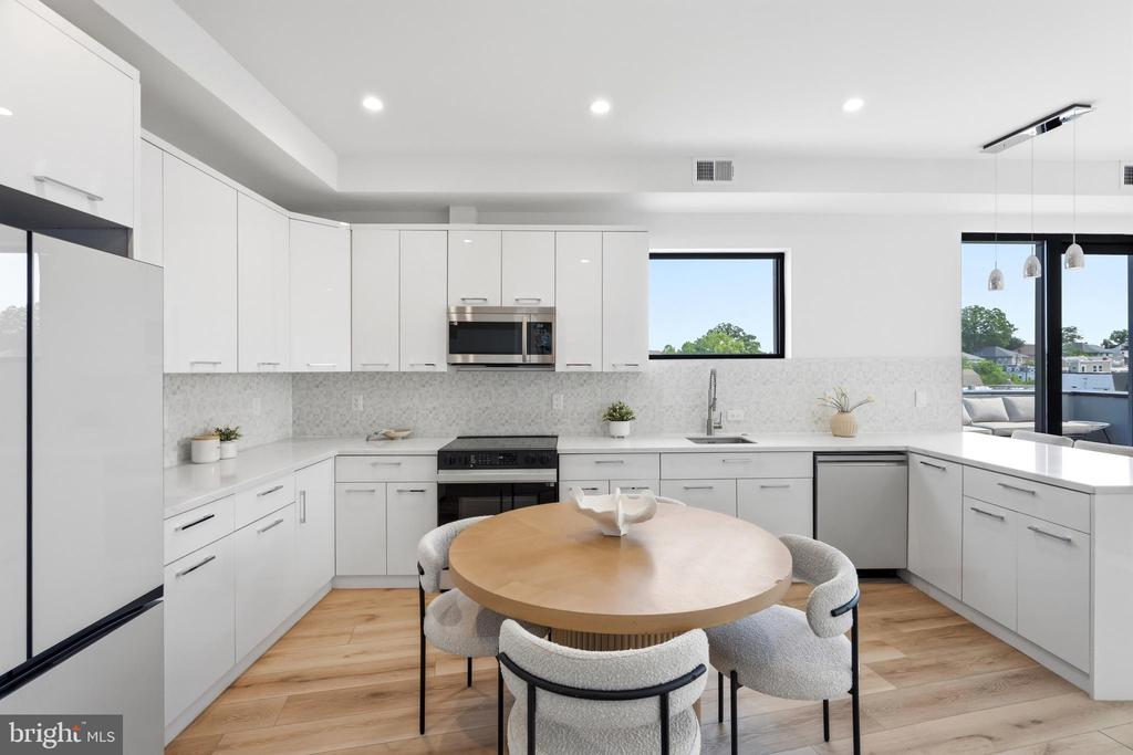 4328 GEORGIA AVENUE NW Unit: PENTHOUSE