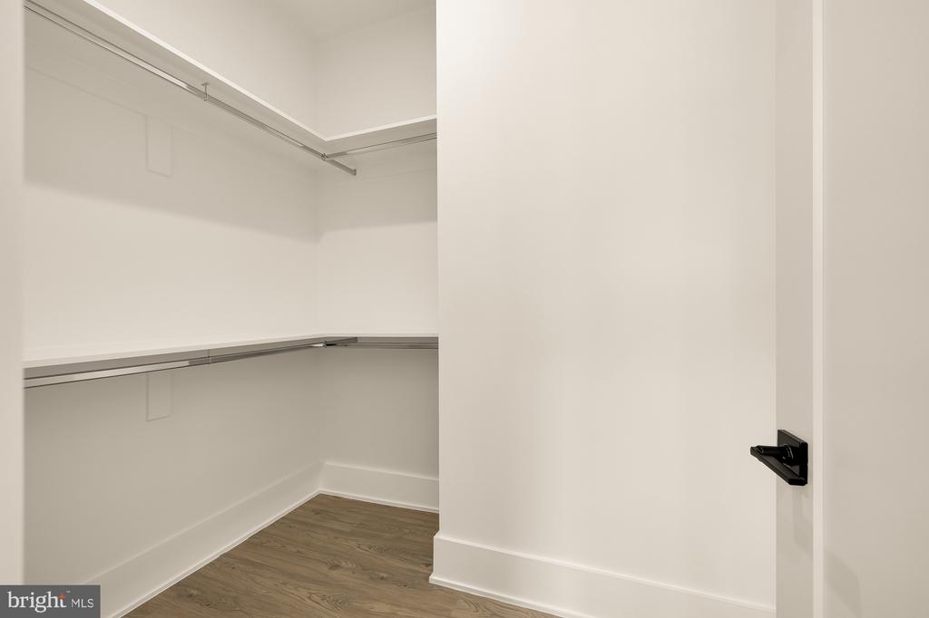 1140 OATES STREET NE Unit: 201