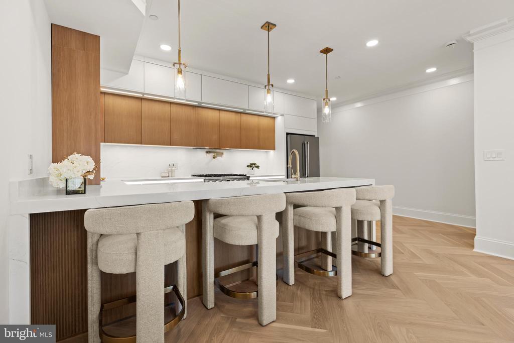 733 EUCLID STREET NW Unit: 303