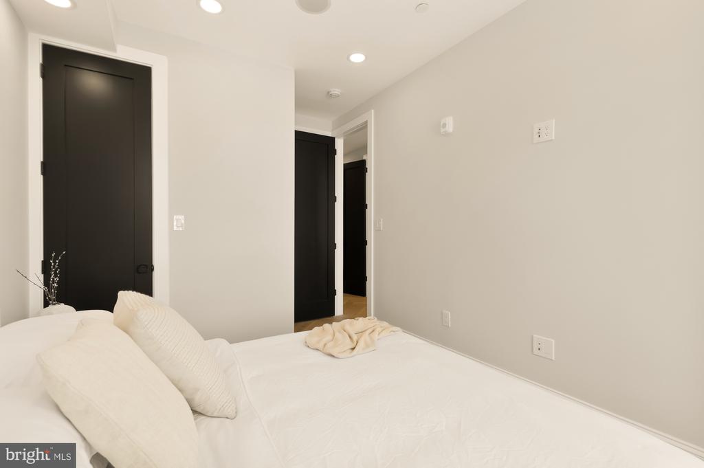 733 EUCLID STREET NW Unit: 303
