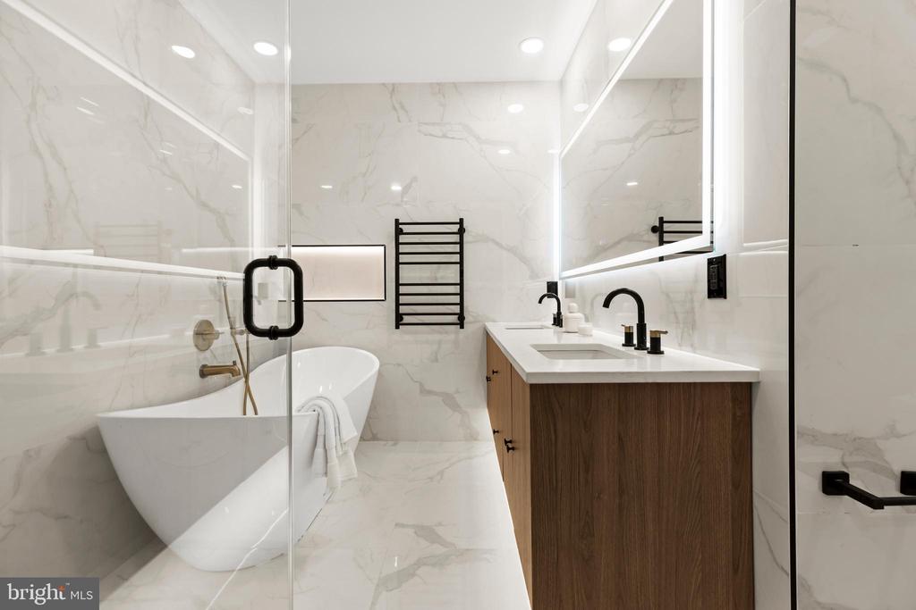 733 EUCLID STREET NW Unit: 303