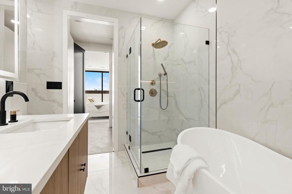 733 EUCLID STREET NW Unit: 303