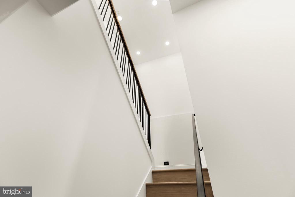 733 EUCLID STREET NW Unit: 303