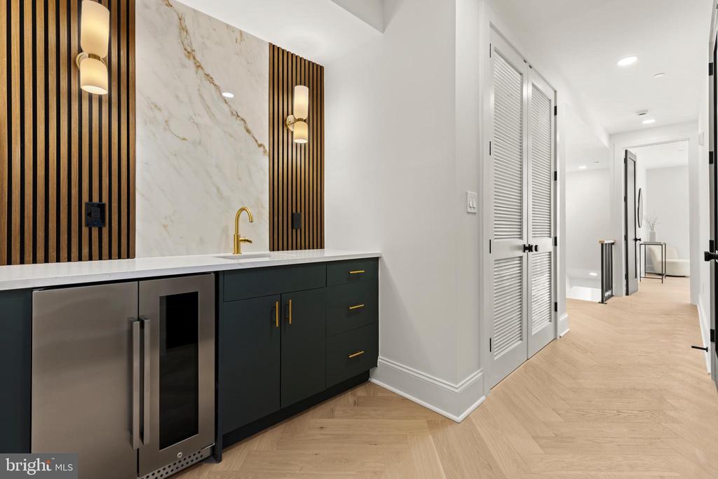 733 EUCLID STREET NW Unit: 303