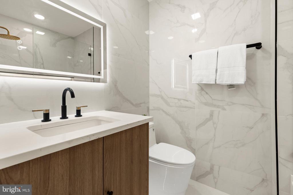 733 EUCLID STREET NW Unit: 303