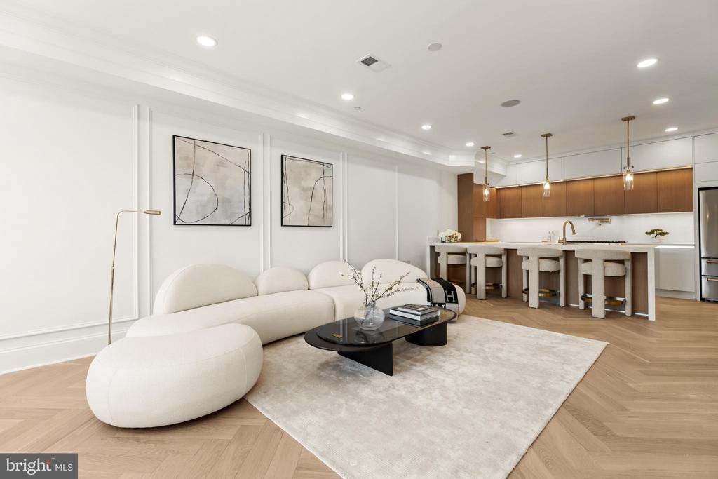 733 EUCLID STREET NW Unit: 303