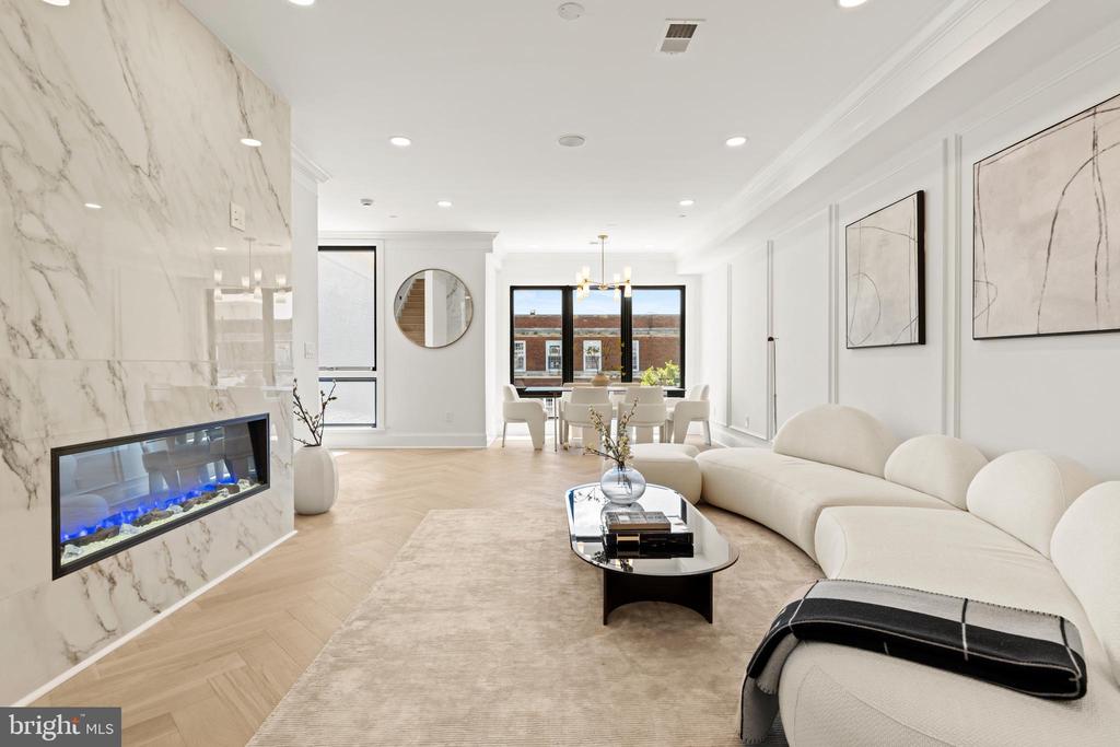 733 EUCLID STREET NW Unit: 303