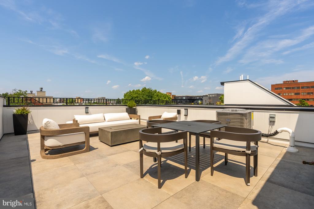 733 EUCLID STREET NW Unit: 303