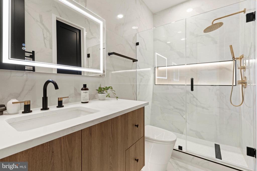 733 EUCLID STREET NW Unit: 303