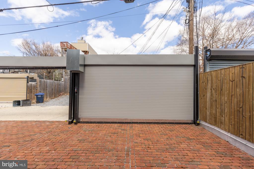 733 EUCLID STREET NW Unit: 303