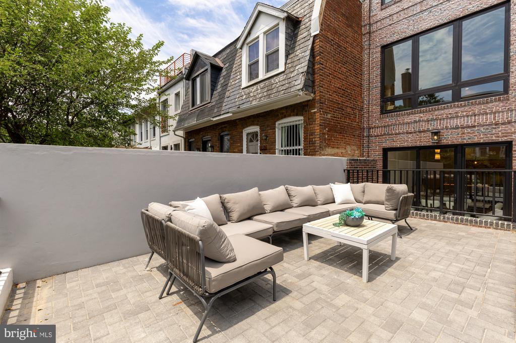 733 EUCLID STREET NW Unit: 104