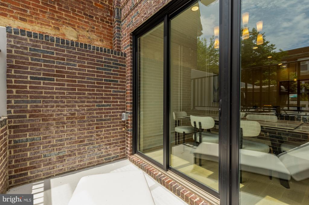 733 EUCLID STREET NW Unit: 104