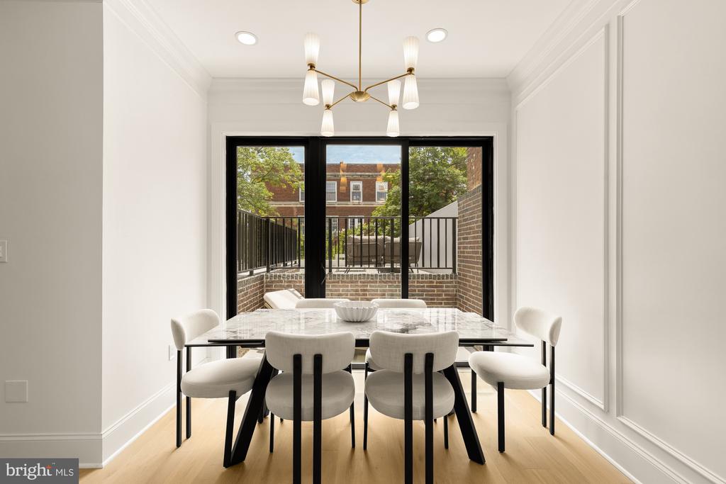 733 EUCLID STREET NW Unit: 104