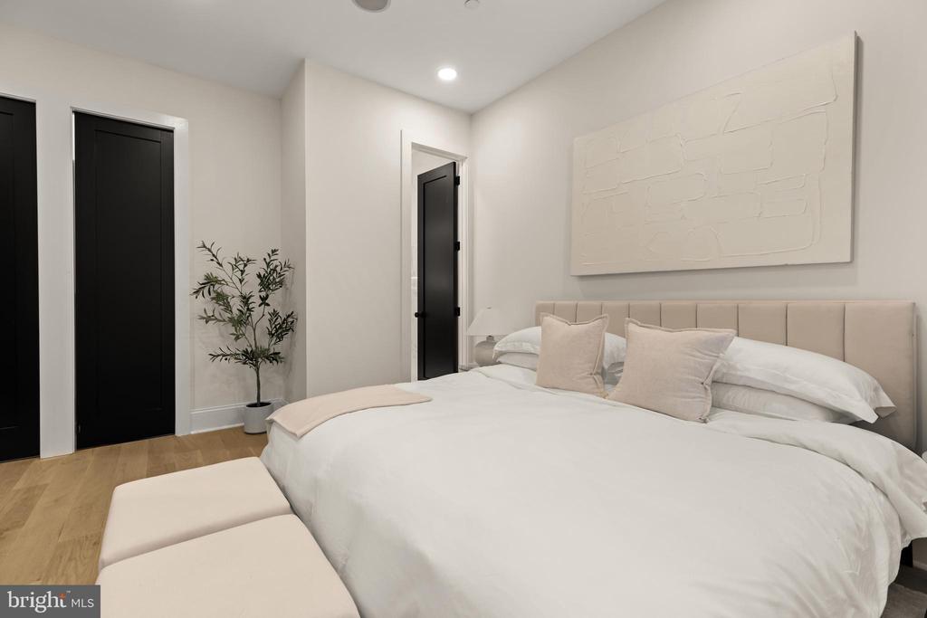 733 EUCLID STREET NW Unit: 104
